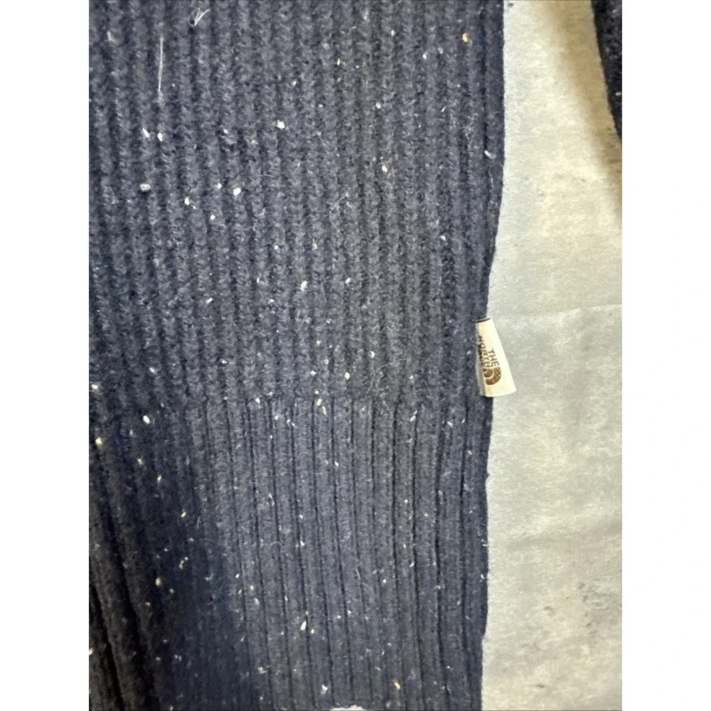 navy blue The North Face Crestview Button Sweater Med